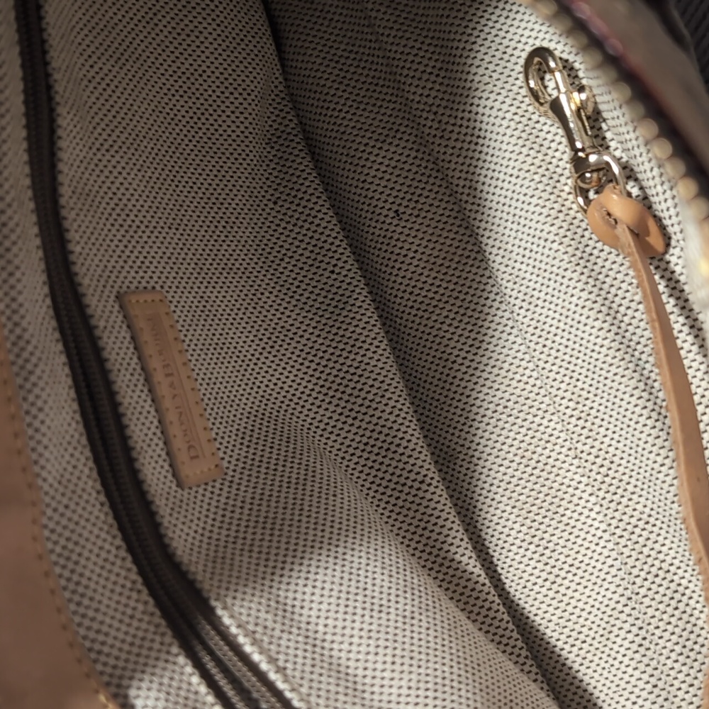 Dooney & Bourke Signature Light Brown Double Buckle Pockets Hobo Shoulder Purse - Picture 14 of 16